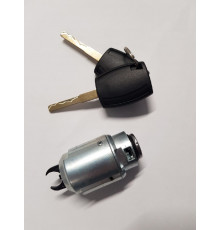 FO13055231S1 Dominant Вставка замка капота для Ford Focus II 2008-2011
