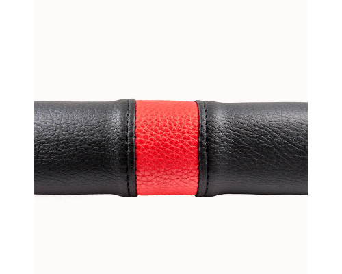 Оплетка на руль из гладкой экокожи со вставками STEERING WHEEL COVER